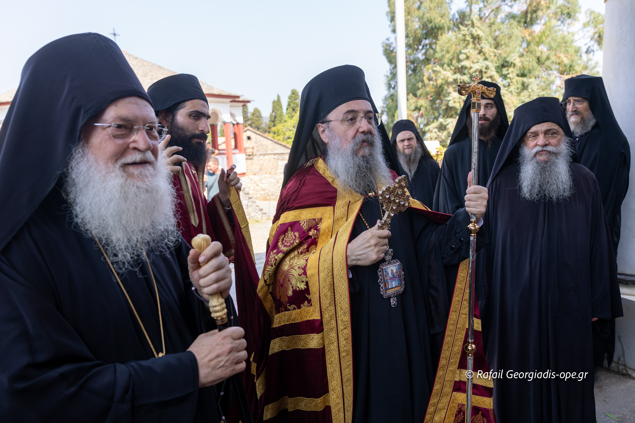 Η Μονή Βατοπαιδίου υποδέχθηκε τον Μητροπολίτη Πατρών Χρυσόστομο - μια φωτογραφία 7