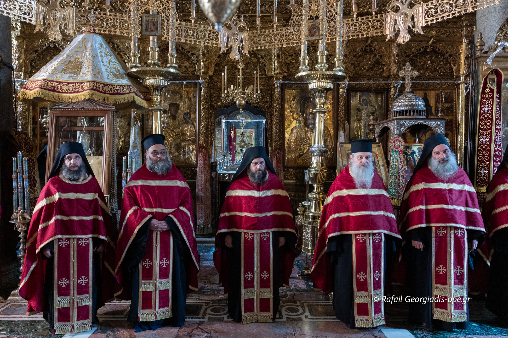 Η Μονή Βατοπαιδίου υποδέχθηκε τον Μητροπολίτη Πατρών Χρυσόστομο - μια φωτογραφία 13
