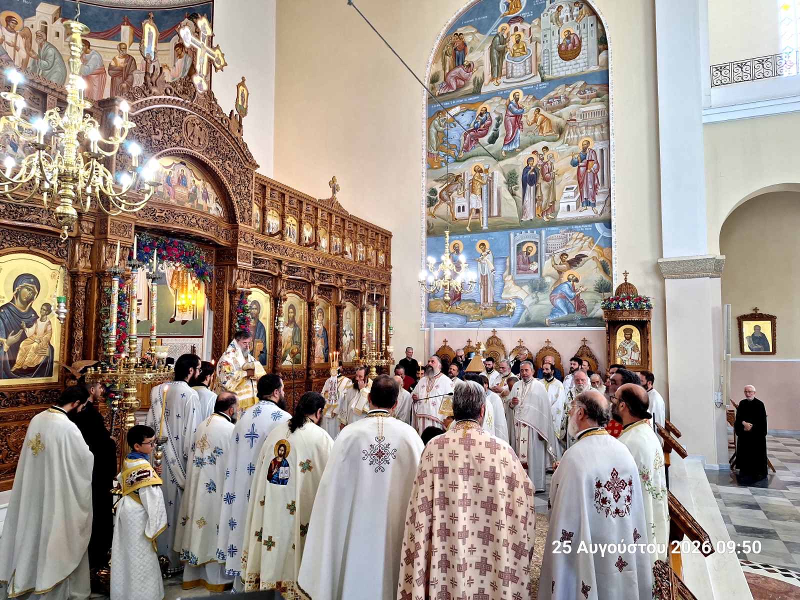 O Μητροπολίτης Κυδωνίας Τίτος εόρτασε τα πρώτα ονομαστήριά του στα Χανιά - μια φωτογραφία 5