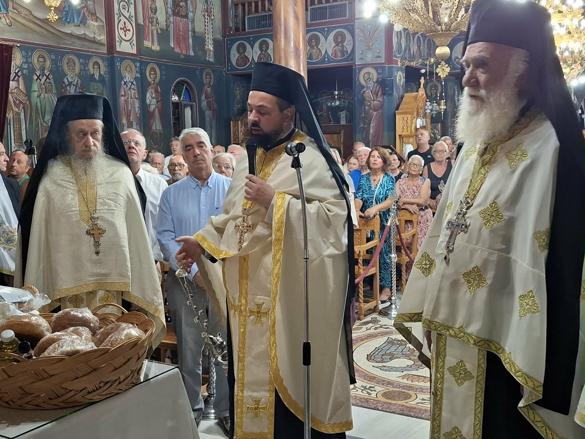 Η Αμάρυνθος εορτάζει τον πολιούχο της Τίμιο Πρόδρομο - μια φωτογραφία 5