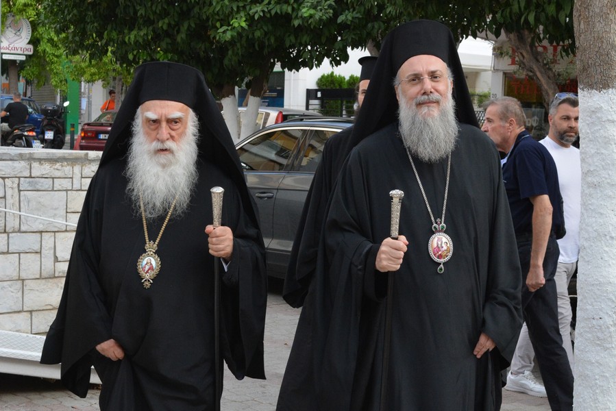 Τρισαρχιερατικός Εσπερινός για τον Άγιο Αλέξανδρο τελέσθηκε στη Νέα Σμύρνη - μια φωτογραφία 1
