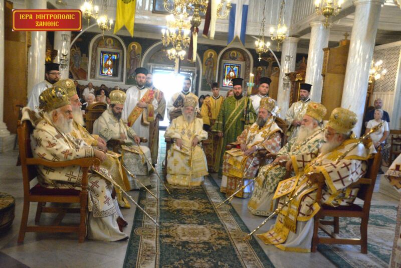 Τεμάχιο λίθου από τον Τάφο της Παναγίας δωρήθηκε στη Μητρόπολη Ξάνθης - μια φωτογραφία 5