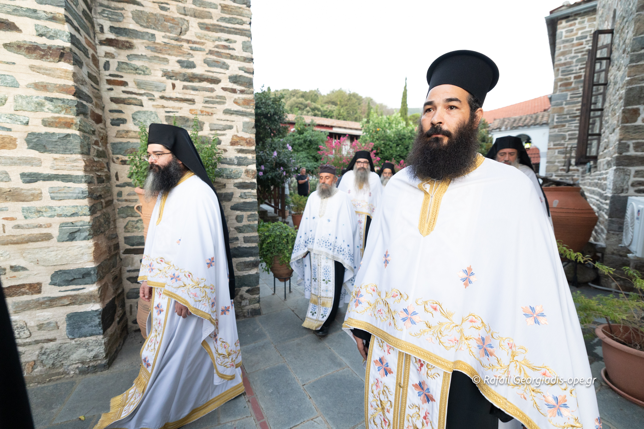 Εγκαίνια νέου Ναού τελέσθηκαν στο Καρακαλλινό Κελλί του Αγίου Όρους - μια φωτογραφία 11