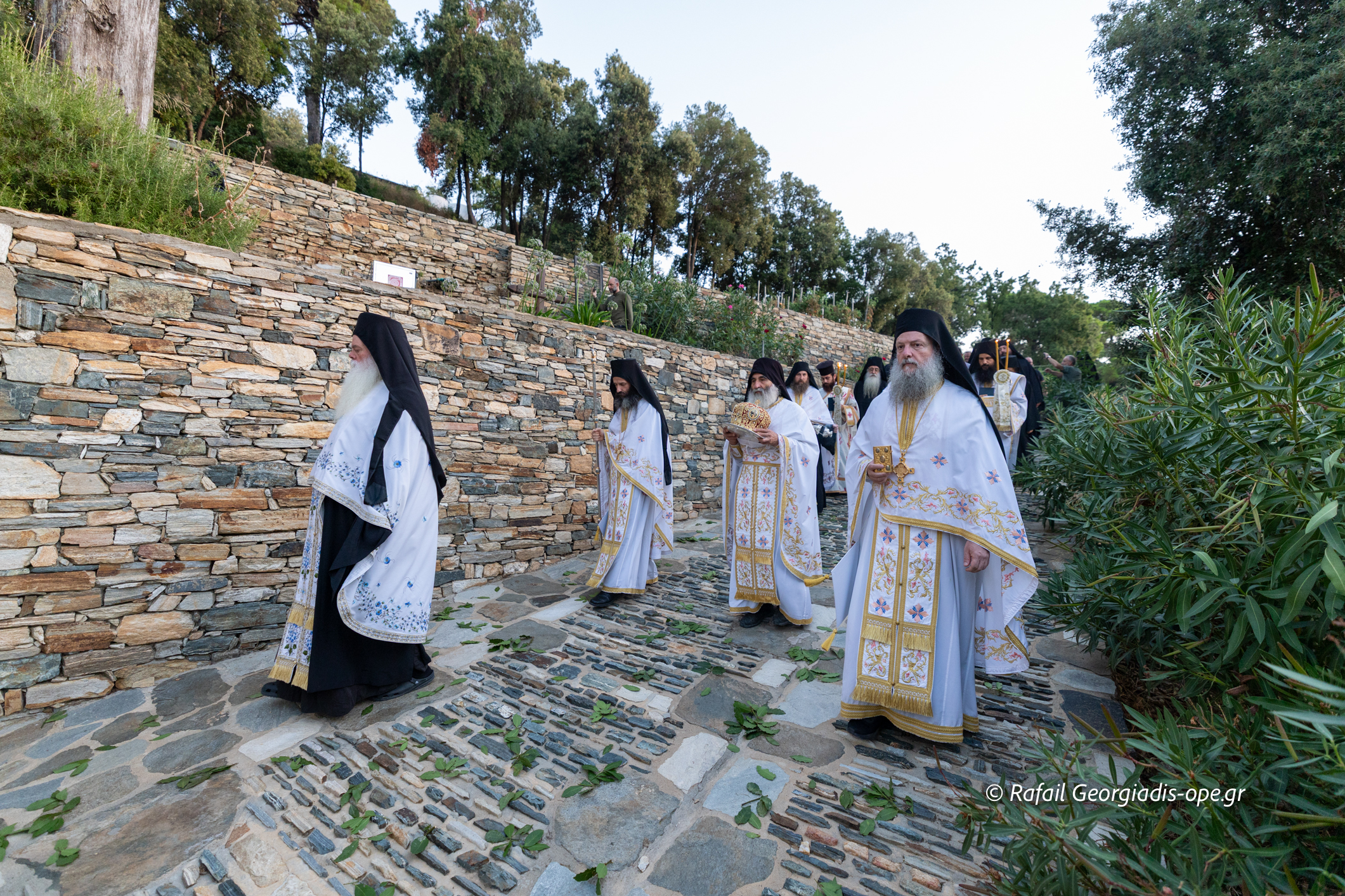 Εγκαίνια νέου Ναού τελέσθηκαν στο Καρακαλλινό Κελλί του Αγίου Όρους - μια φωτογραφία 17