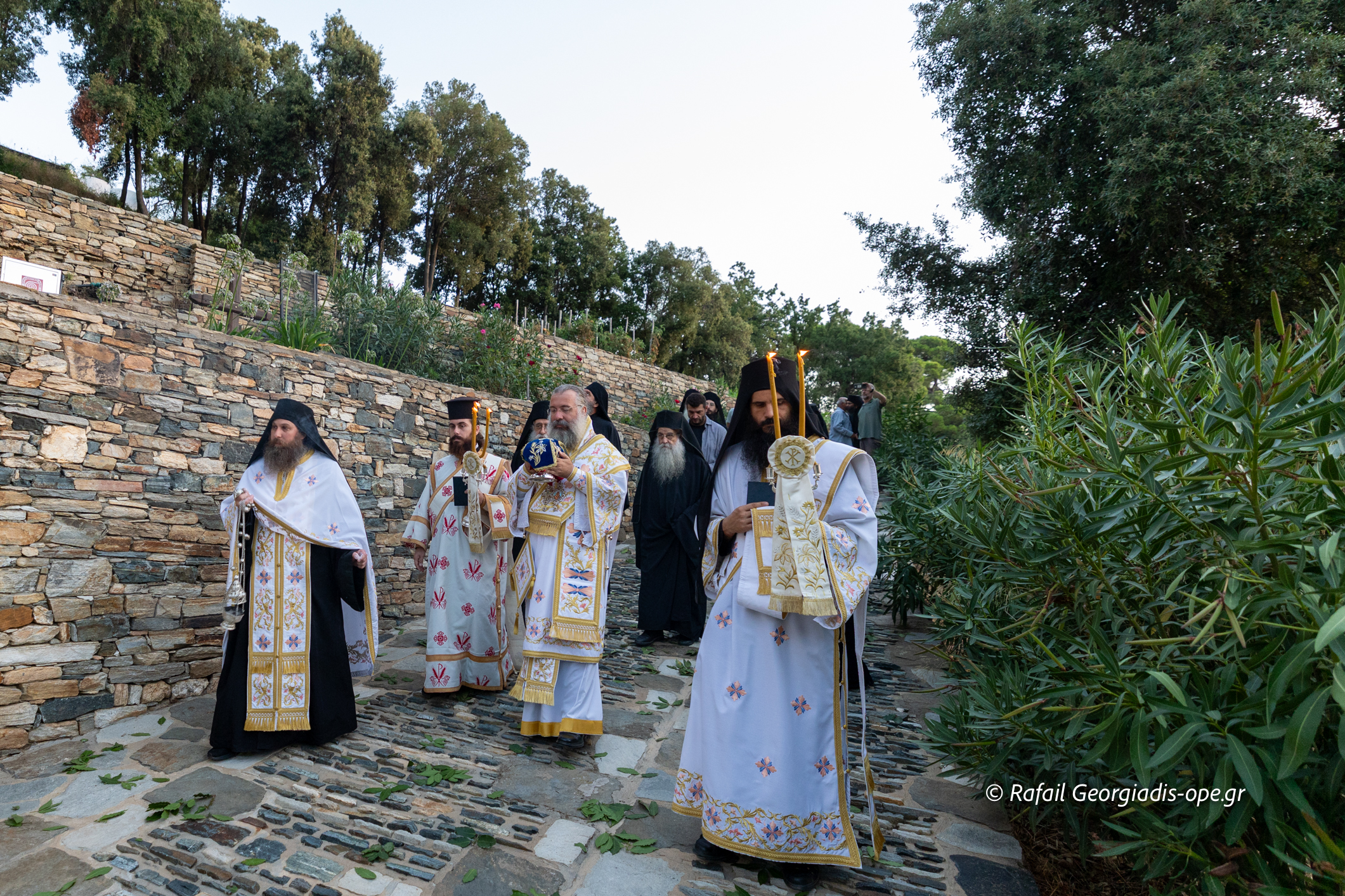 Εγκαίνια νέου Ναού τελέσθηκαν στο Καρακαλλινό Κελλί του Αγίου Όρους - μια φωτογραφία 18