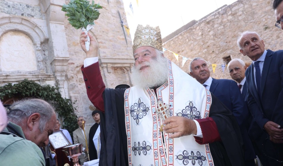 Ο Πατριάρχης Θεόδωρος τέλεσε Θυρανοίξια του Ι. Ν. Αγίου Γεωργίου στη Χίο - μια φωτογραφία 1
