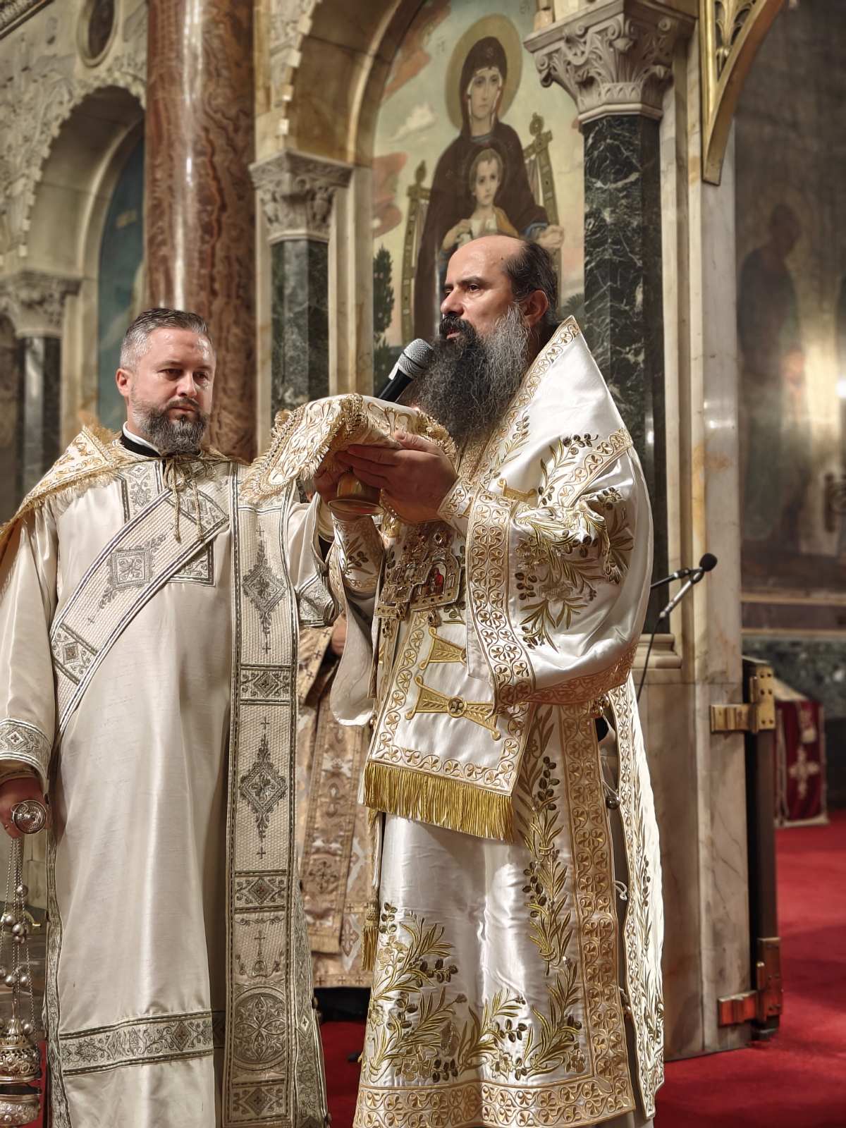 Το Πατριαρχείο Βουλγαρίας πανηγύρισε λαμπρά τον Άγιο Αλέξανδρο Νιέφσκι - μια φωτογραφία 4