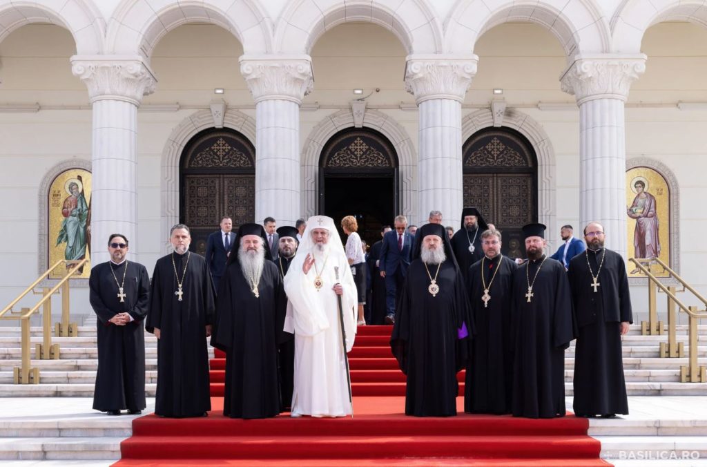 Ξεκίνησε επίσημα το Διεθνές Συνέδριο Ορθοδόξων Νέων στο Βουκουρέστι - μια φωτογραφία 7