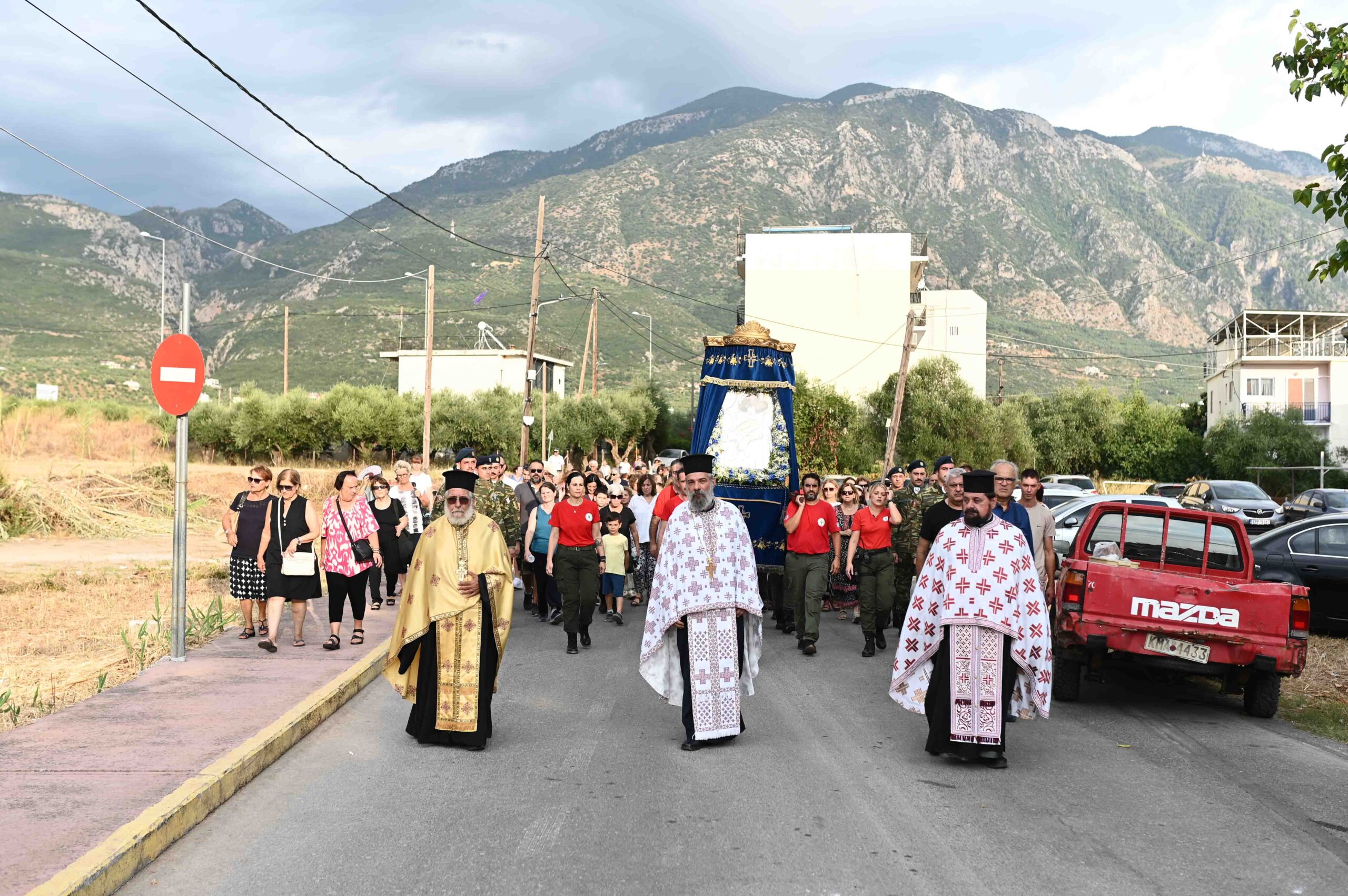 Η Καλαμάτα υποδέχθηκε την Ιερά Εικόνα της Παναγίας Δημιοβίτισσας - μια φωτογραφία 2