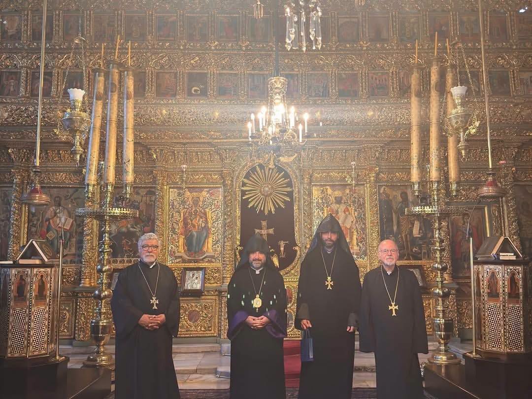 Ο Επίσκοπος των Αρμενίων συναντήθηκε με τον Πατριάρχη Βαρθολομαίο - μια φωτογραφία 2