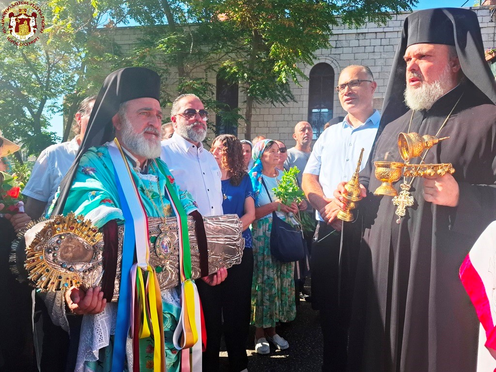 Λιτανεύτηκε η Ιερά Εικόνα της Κοιμήσεως Θεοτόκου στο Πατριαρχείο Ιεροσολύμων - μια φωτογραφία 19
