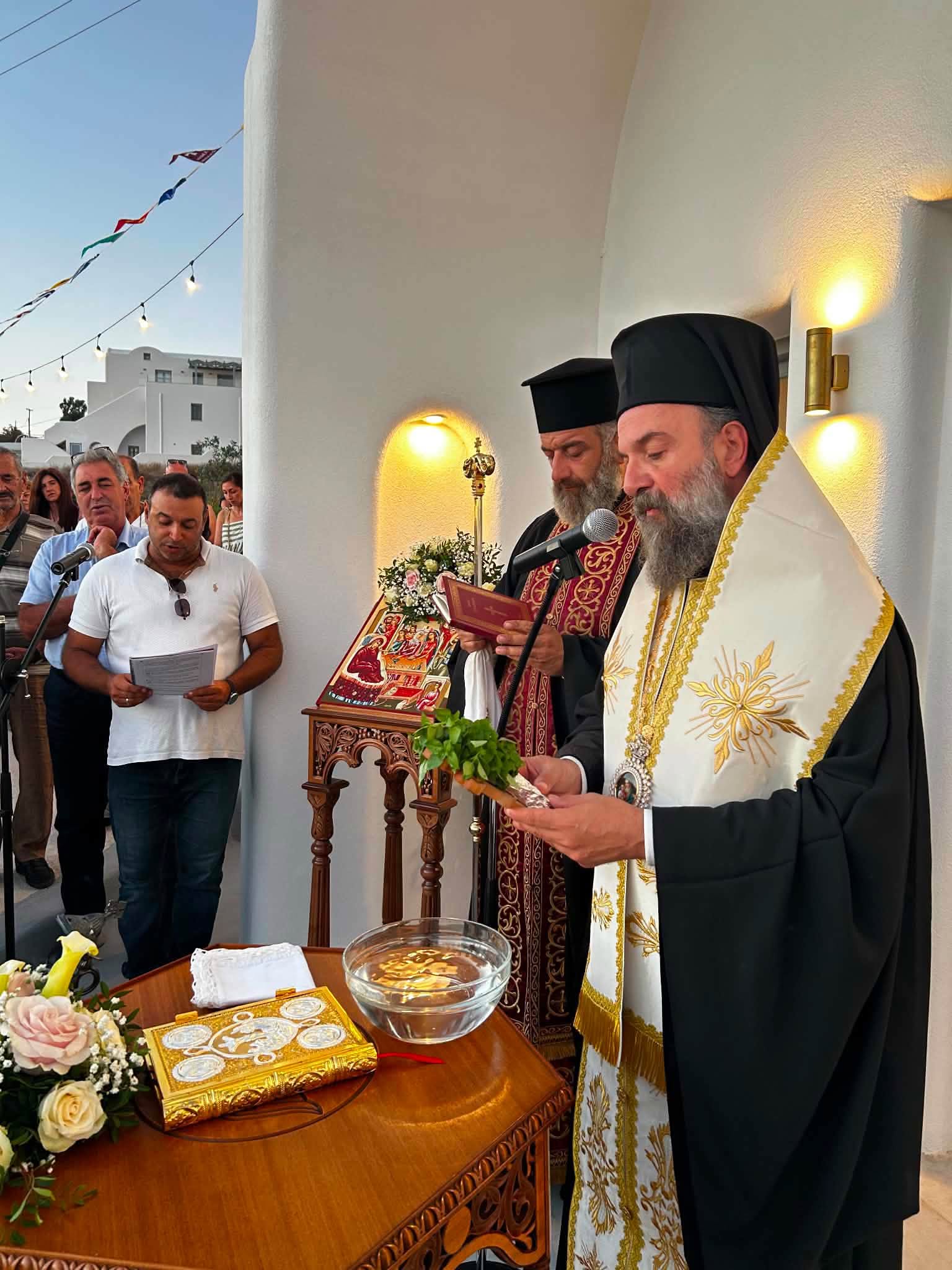 Θυρανοίξια παρεκκλησίου Παναγίας Καλαμιώτισσας τελέσθηκαν στη Σαντορίνη - μια φωτογραφία 1