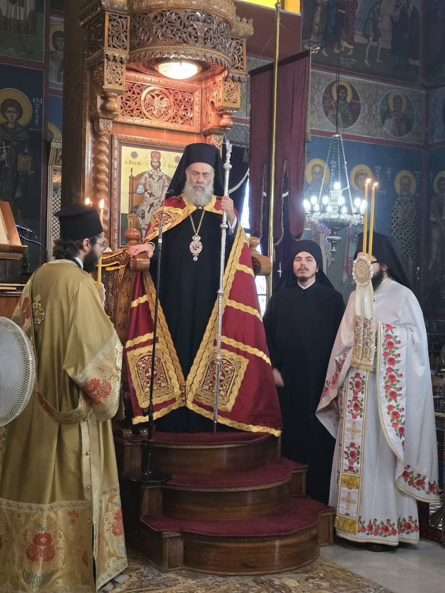 Χειροτόνησε Διάκονο τον Μοναχό Αρσένιο ο Μητροπολίτης Θεσσαλιώτιδος - μια φωτογραφία 2