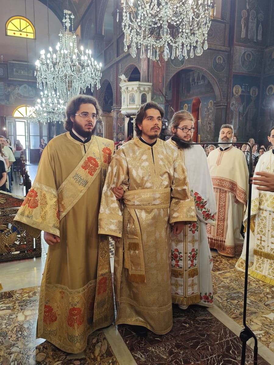 Χειροτόνησε Διάκονο τον Μοναχό Αρσένιο ο Μητροπολίτης Θεσσαλιώτιδος - μια φωτογραφία 10