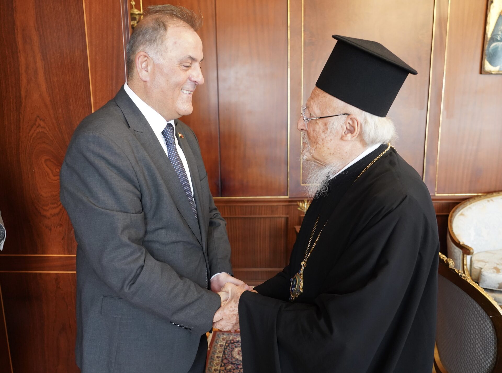 Ο Αναπληρωτής Δήμαρχος της Κωνσταντινούπολης επισκέφθηκε το Φανάρι - μια φωτογραφία 1