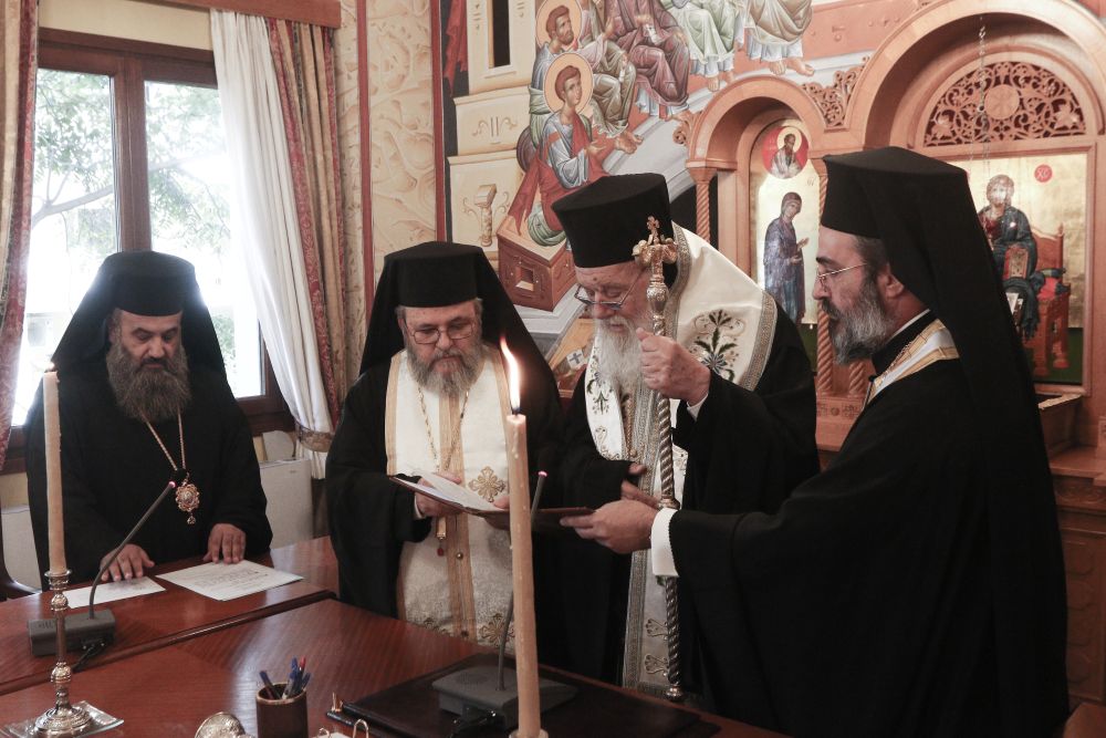 Συνήλθε η Διαρκής Ιερά Σύνοδος της 170ής Συνοδικής Περιόδου - μια φωτογραφία 7