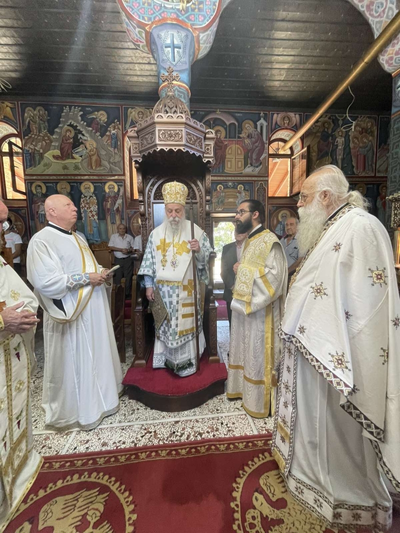 Χειροτονία διακόνου και πρεσβυτέρου τελέσθηκε στη Μητρόπολη Γρεβενών - μια φωτογραφία 2