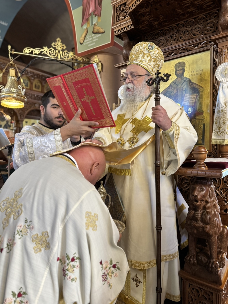 Χειροτονία διακόνου και πρεσβυτέρου τελέσθηκε στη Μητρόπολη Γρεβενών - μια φωτογραφία 10