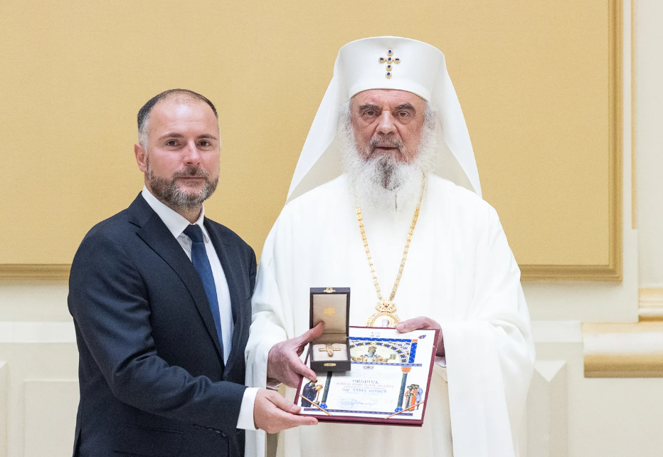 Ο Πατριάρχης Ρουμανίας τίμησε τους διοργανωτές της Συνάντησης Ορθόδοξων Νέων - μια φωτογραφία 3