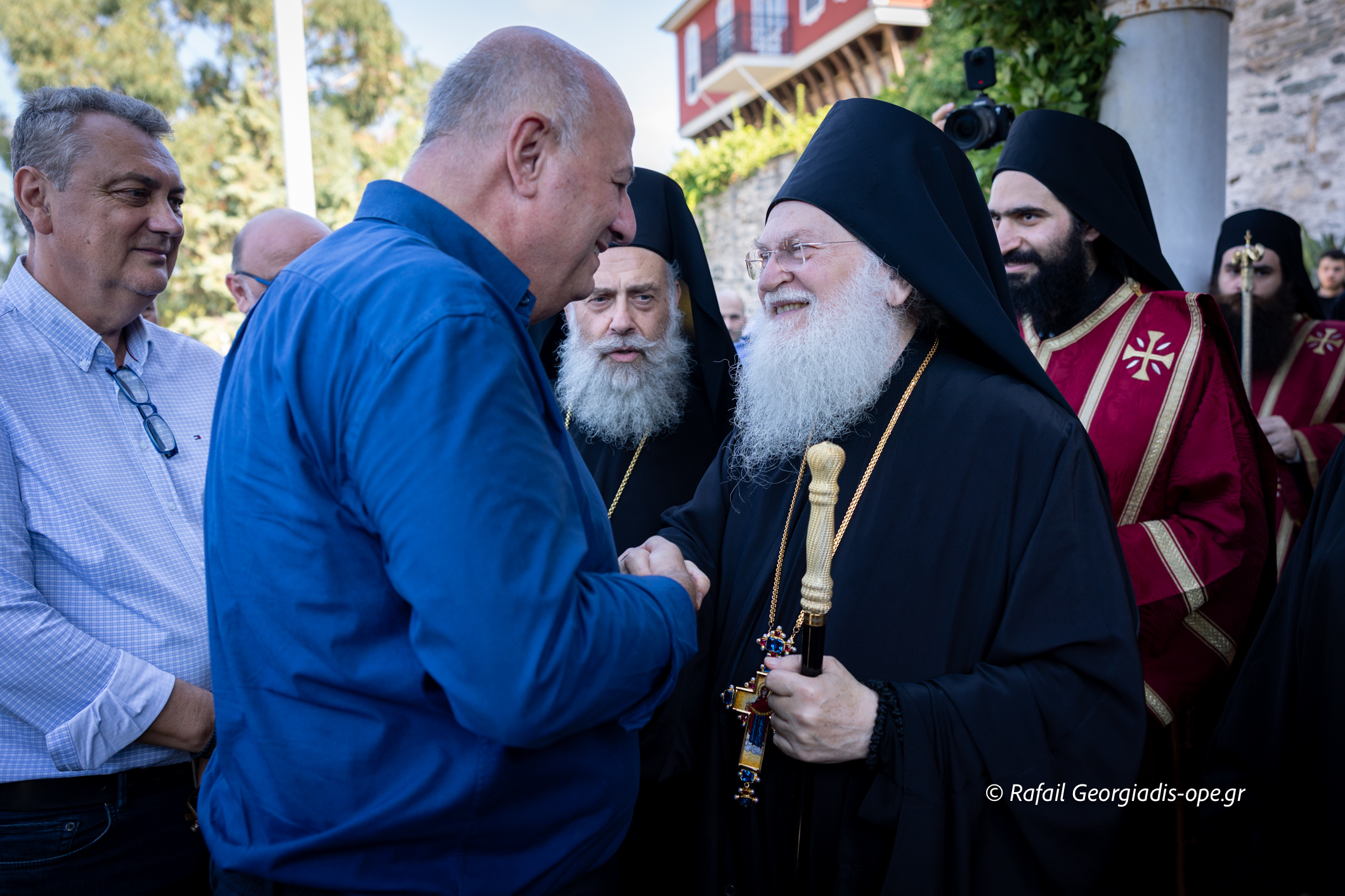 H Μονή Βατοπαιδίου υποδέχθηκε θερμά τον Μητροπολίτη Θεσσαλιώτιδος - μια φωτογραφία 6
