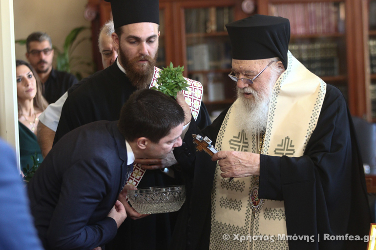 Ο Αρχιεπίσκοπος Ιερώνυμος τέλεσε αγιασμό στο Πανεπιστήμιο Αθηνών - μια φωτογραφία 10
