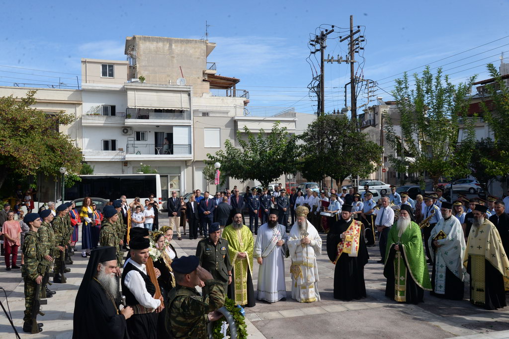 Η Μητρόπολη Πατρών τίμησε τους Ήρωες της Μικρασιατικής Καταστροφής - μια φωτογραφία 18