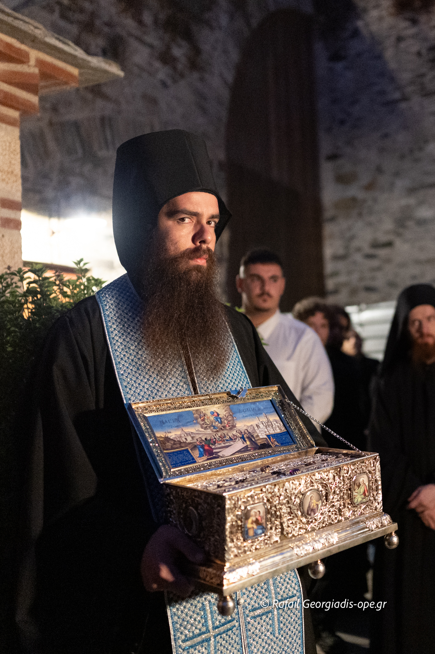 Λαμπρά εορτάστηκε η Κατάθεση της Τιμίας Ζώνης στη Μονή Βατοπαιδίου - μια φωτογραφία 11