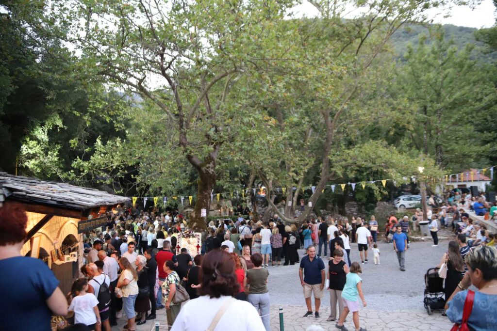 Εορτάστηκε η Αγία Θεοδώρα στη Βάστα Μεγαλοπόλεως - μια φωτογραφία 3