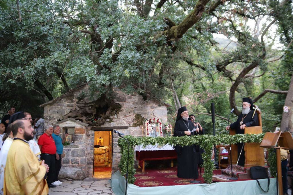 Εορτάστηκε η Αγία Θεοδώρα στη Βάστα Μεγαλοπόλεως - μια φωτογραφία 6