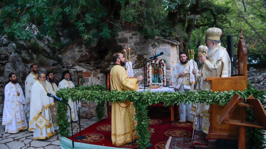 Εορτάστηκε η Αγία Θεοδώρα στη Βάστα Μεγαλοπόλεως - μια φωτογραφία 10