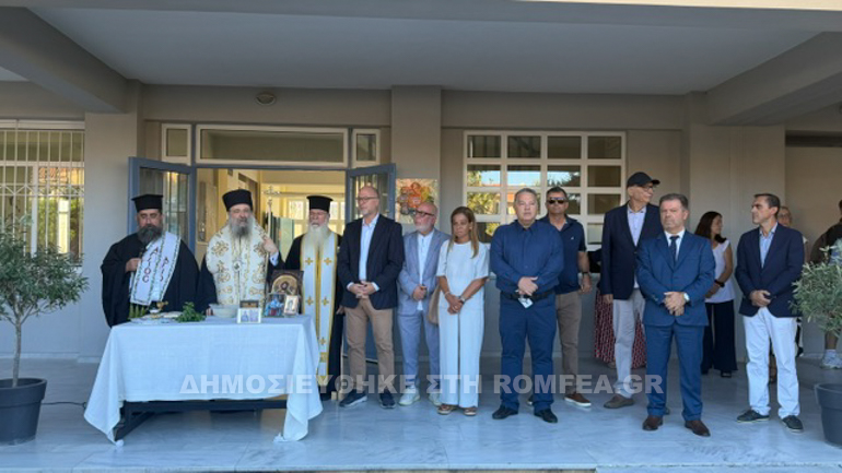 Ο Μητροπολίτης Πατρών τέλεσε Αγιασμό σε σχολεία της Πάτρας - μια φωτογραφία 1