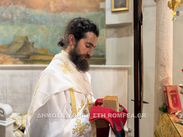 Ο Μητροπολίτης Κερκύρας τέλεσε χειροτονίες Πρεσβυτέρου και Διακόνου - μια φωτογραφία 1