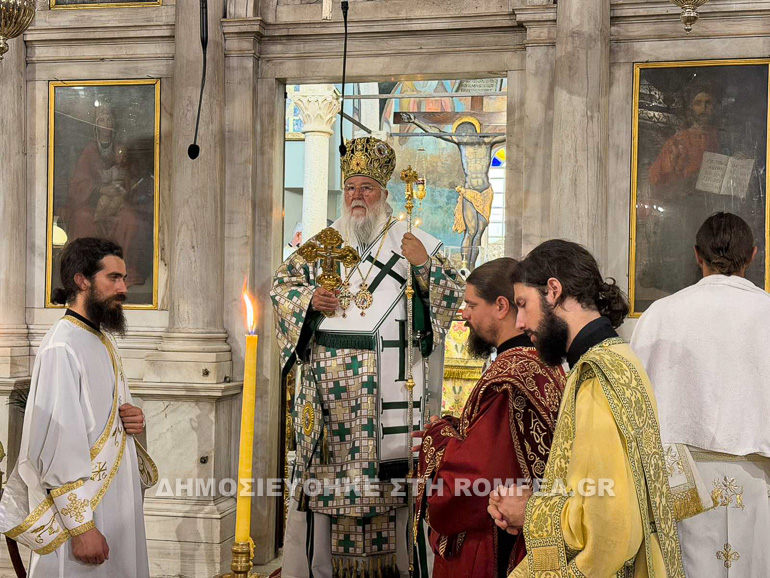 Ο Μητροπολίτης Κερκύρας τέλεσε χειροτονίες Πρεσβυτέρου και Διακόνου - μια φωτογραφία 7