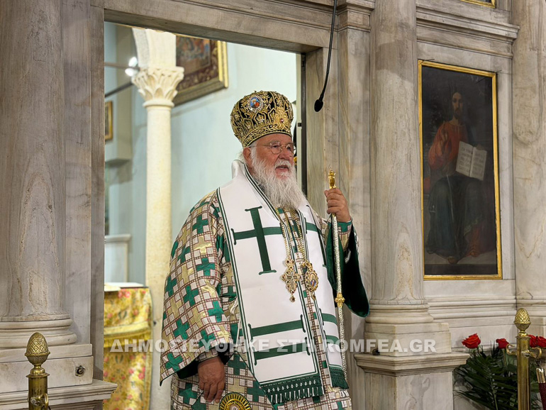 Ο Μητροπολίτης Κερκύρας τέλεσε χειροτονίες Πρεσβυτέρου και Διακόνου - μια φωτογραφία 19