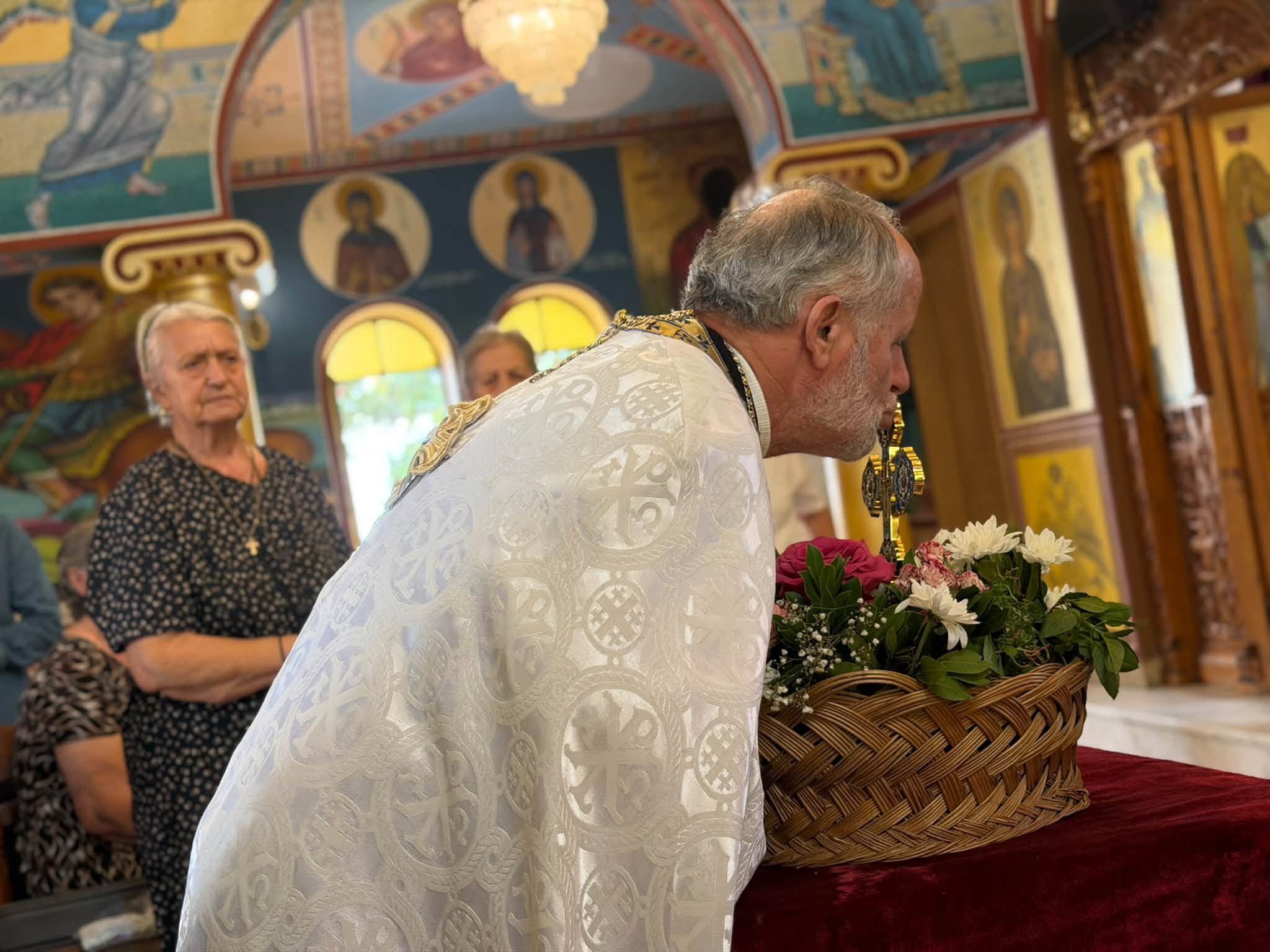 Η Ορθόδοξη Αλβανία εόρτασε πανηγυρικά την Ύψωση του Τιμίου Σταυρού - μια φωτογραφία 4