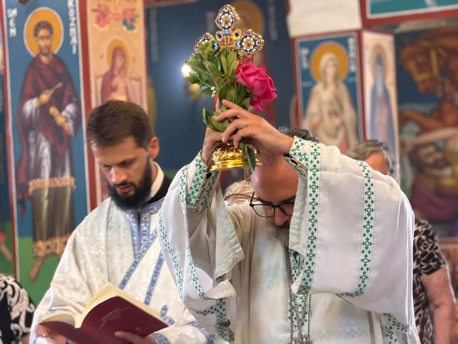 Η Ορθόδοξη Αλβανία εόρτασε πανηγυρικά την Ύψωση του Τιμίου Σταυρού - μια φωτογραφία 6