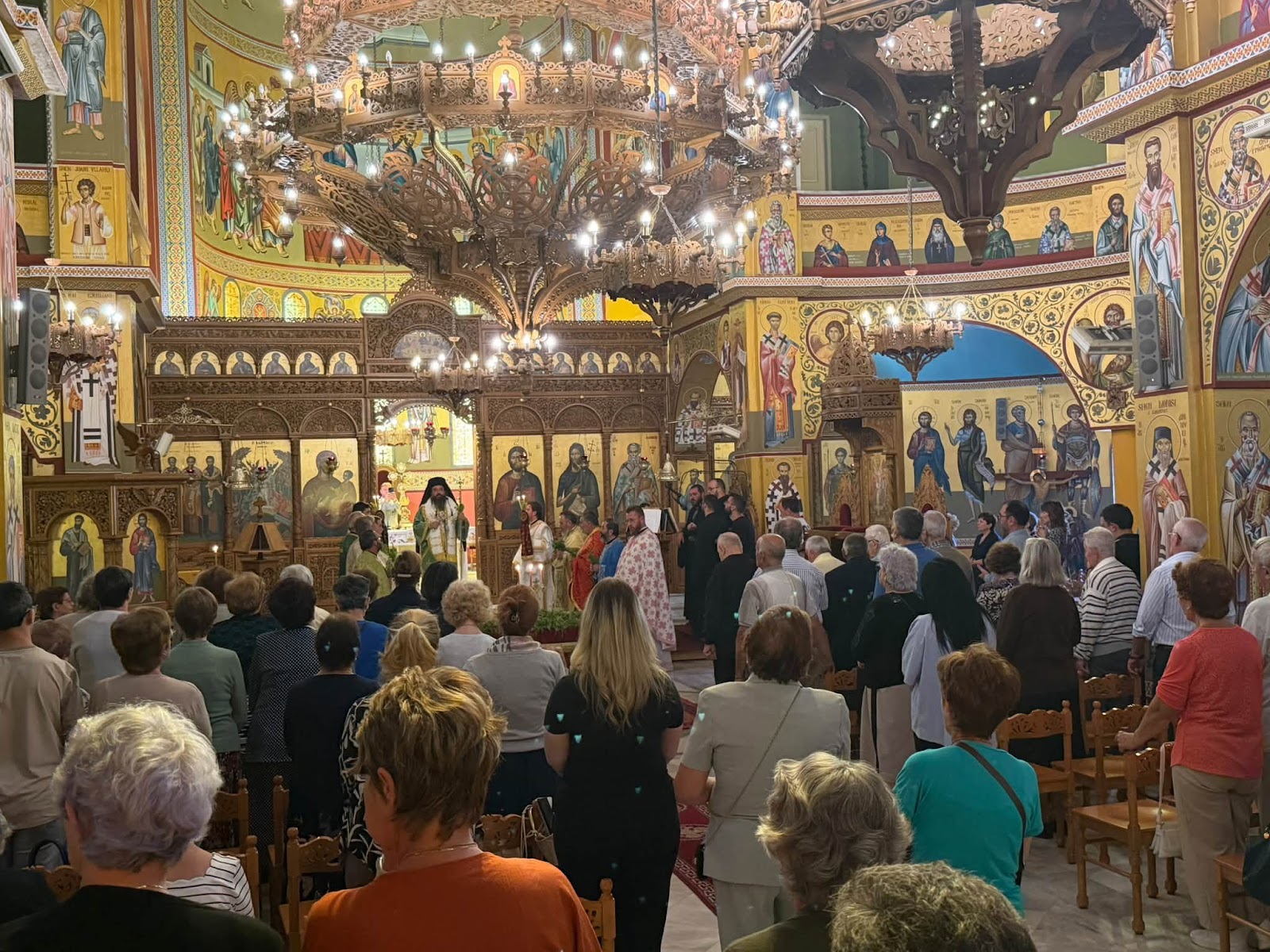 Η Ορθόδοξη Αλβανία εόρτασε πανηγυρικά την Ύψωση του Τιμίου Σταυρού - μια φωτογραφία 16