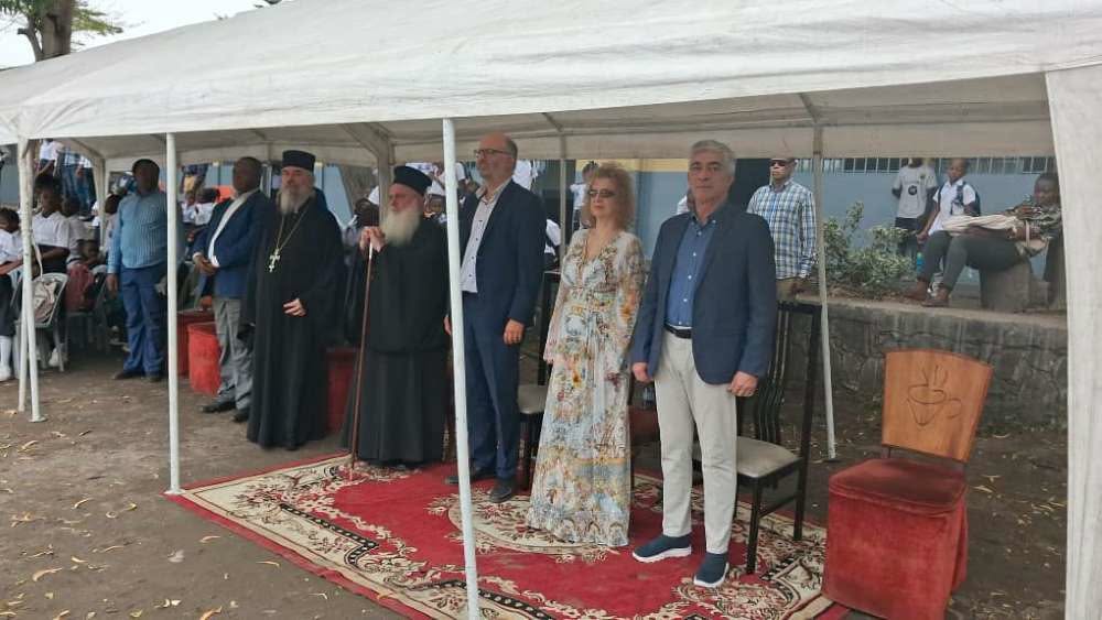 Διπλή δωρεά της Μητρόπολης Ρεθύμνης σε σχολεία του Κονγκό - μια φωτογραφία 8