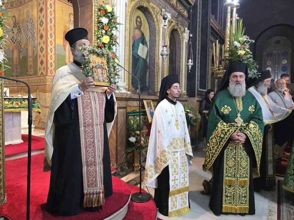 Η Καρδίτσα τίμησε τη μνήμη οκτώ τοπικών Αγίων παρουσία τριών Αρχιερέων - μια φωτογραφία 10