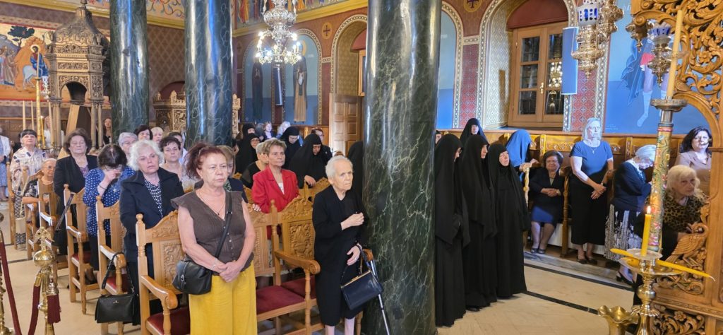 Μοναχές από τη Ρουμανία επισκέφθηκαν τη Μητρόπολη Καστορίας - μια φωτογραφία 4