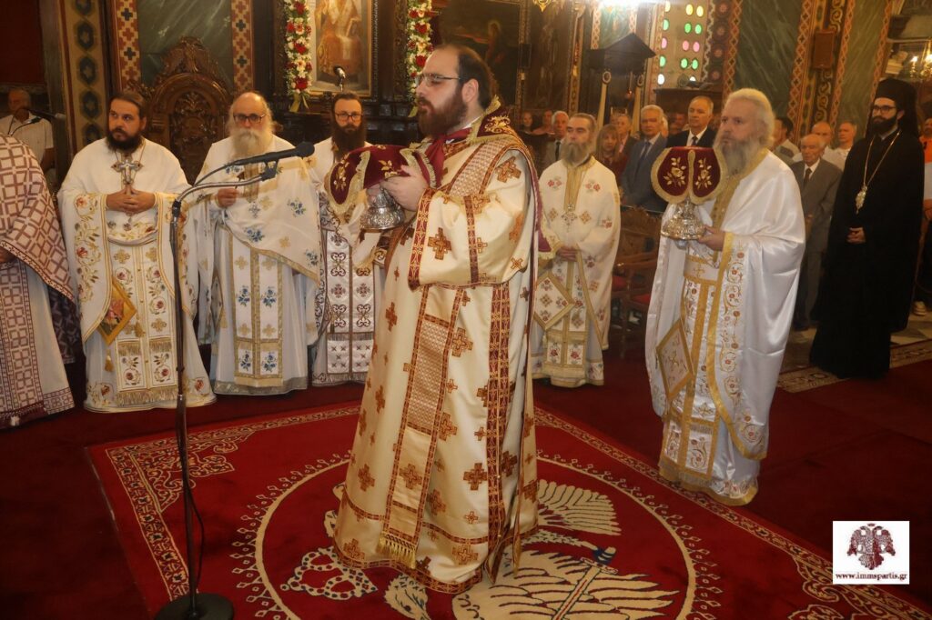 Αρχιερατικό Συλλείτουργο τελέστηκε για τα ονομαστήρια του Μητροπολίτη Σπάρτης - μια φωτογραφία 12
