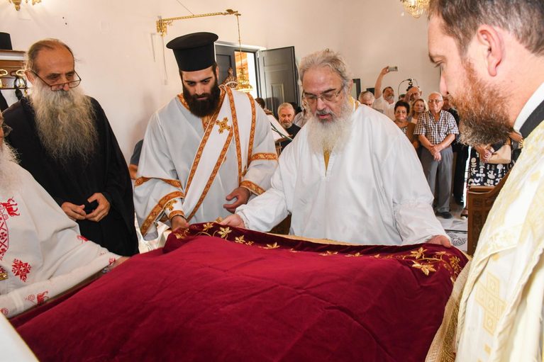 Εγκαινιάστηκε με κατάνυξη το παρεκκλήσι της Αγίας Μαρίνας στην Πρέβεζα - μια φωτογραφία 11