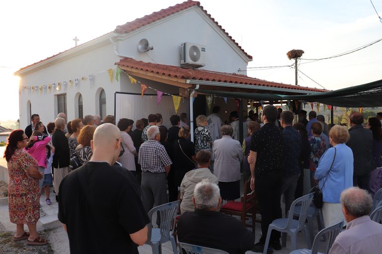 Εγκαινιάστηκε με κατάνυξη το παρεκκλήσι της Αγίας Μαρίνας στην Πρέβεζα - μια φωτογραφία 19