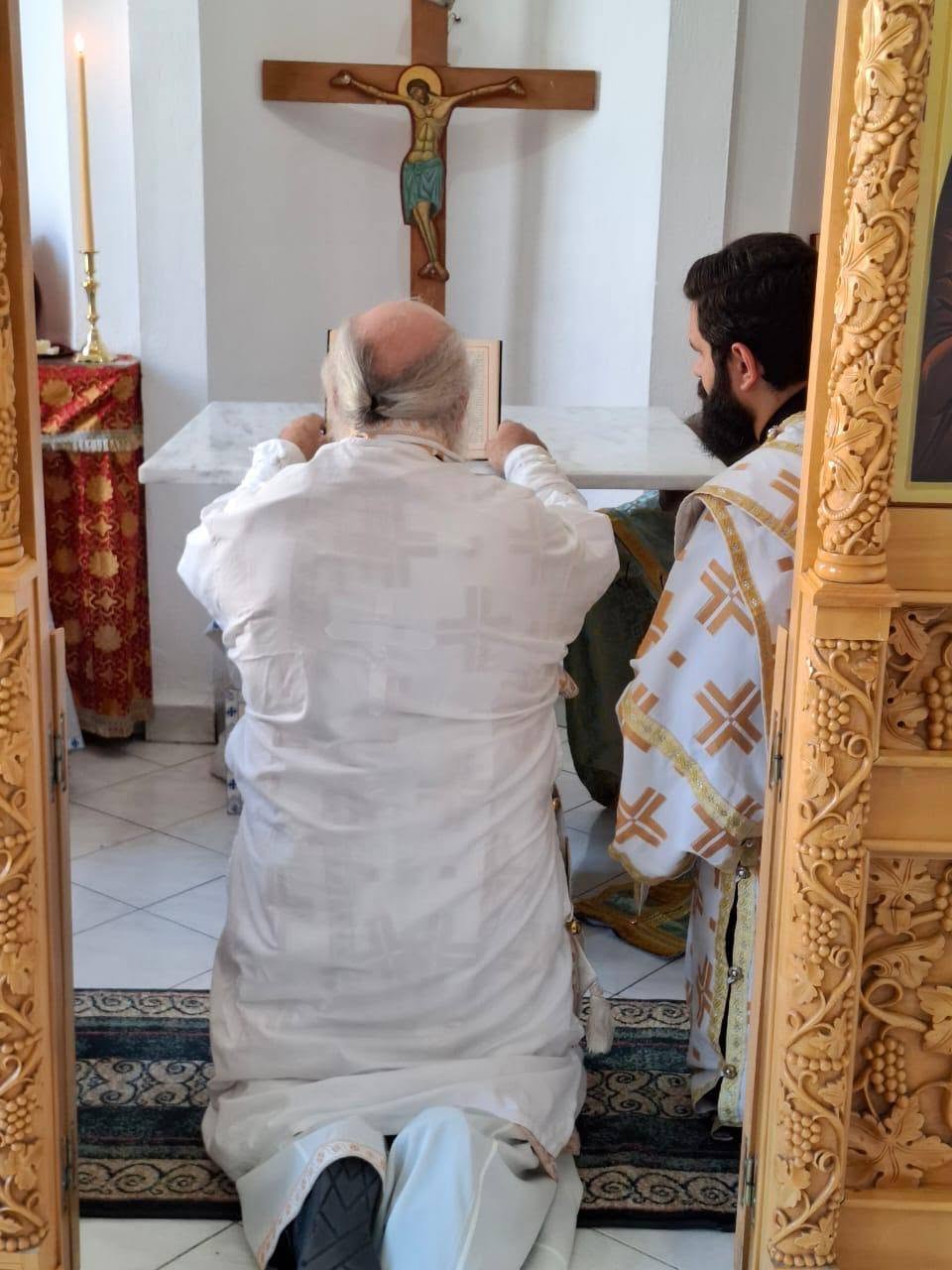 Ο Μητροπολίτης Αργυροκάστρου Ναθαναήλ εγκαινίασε παρεκκλήσιο Τιμίου Σταυρού - μια φωτογραφία 3