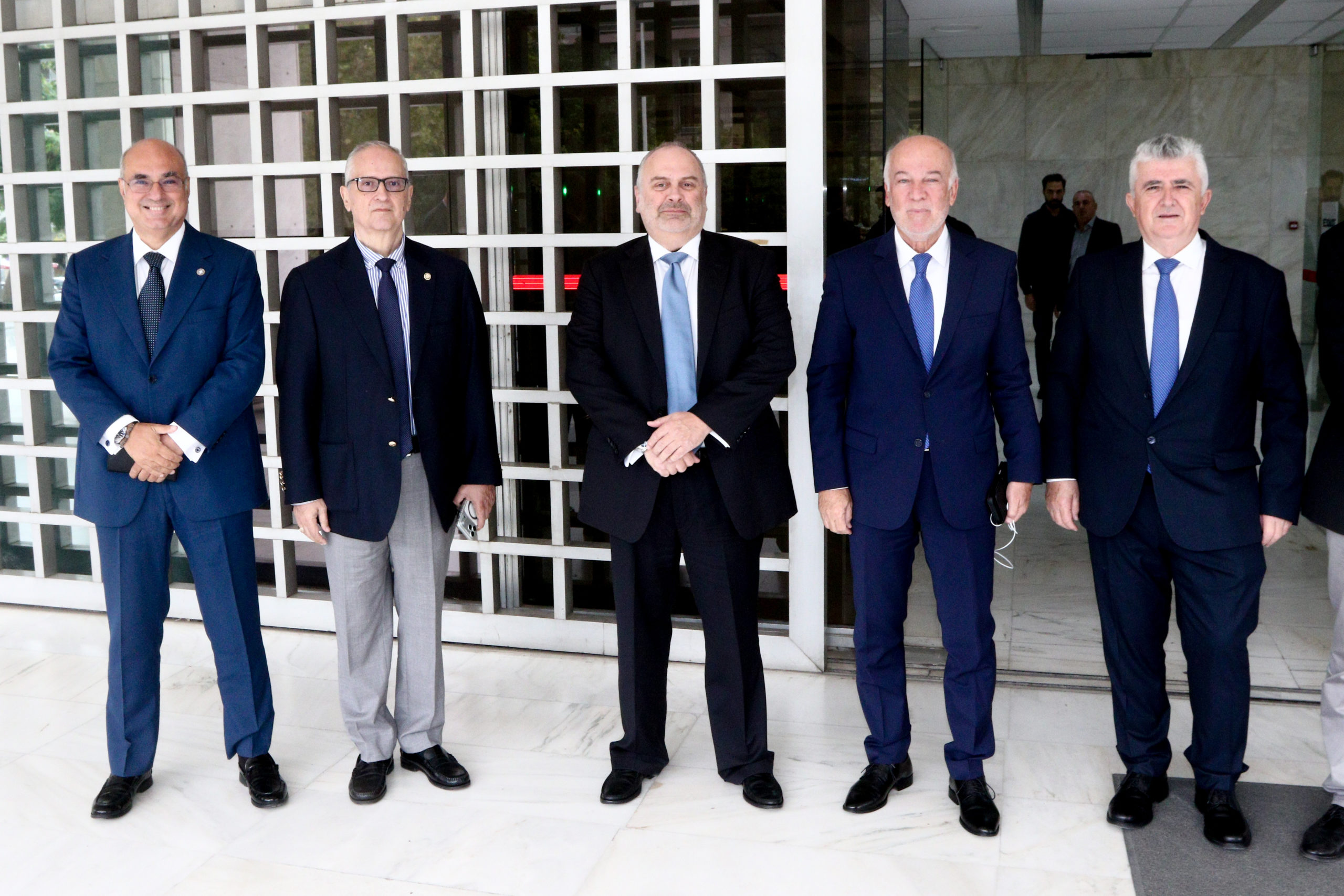 Ο Αρχιεπίσκοπος Ιερώνυμος τέλεσε Αγιασμό στον Άρειο Πάγο - μια φωτογραφία 7