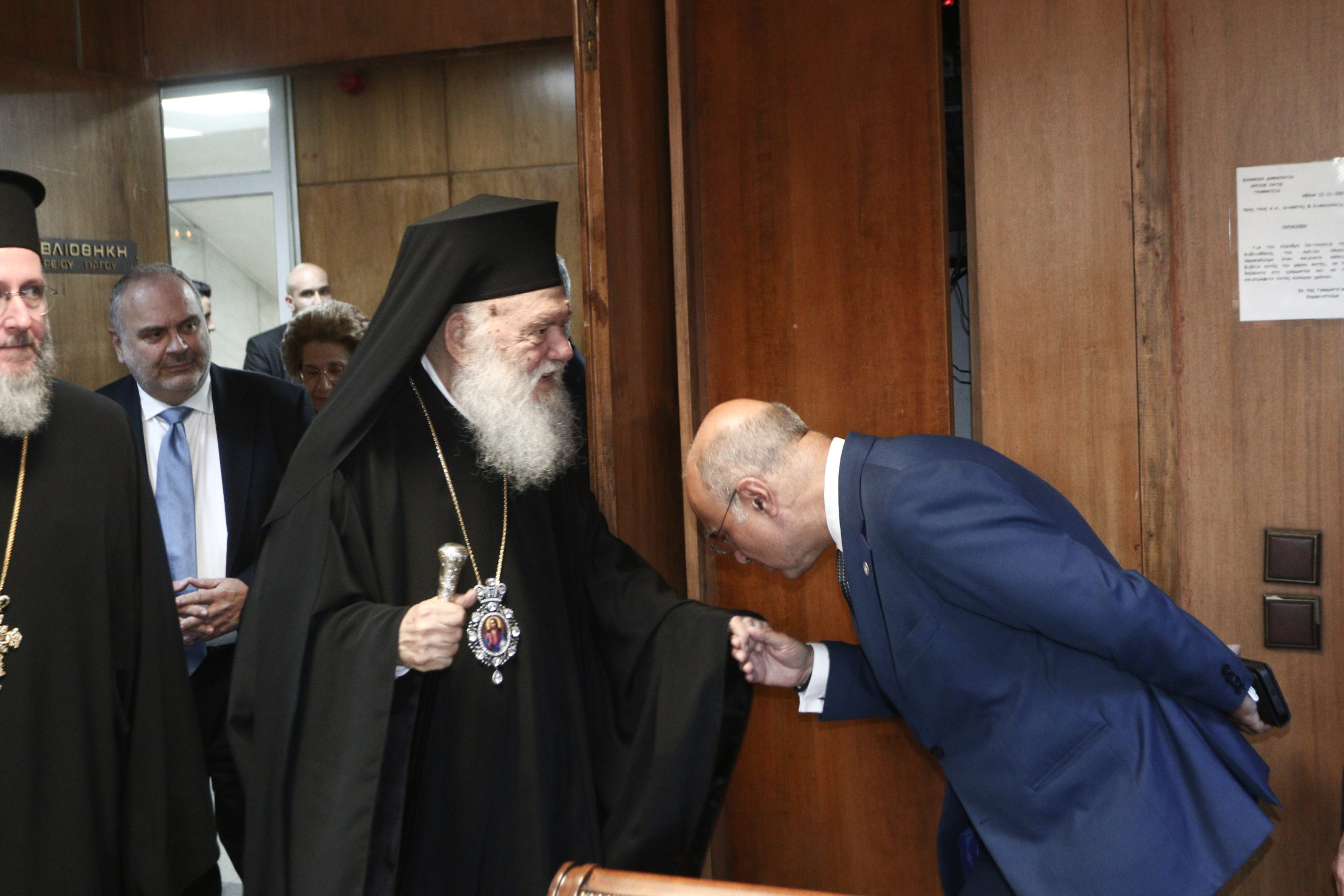 Ο Αρχιεπίσκοπος Ιερώνυμος τέλεσε Αγιασμό στον Άρειο Πάγο - μια φωτογραφία 11
