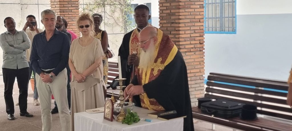 Αγιασμός τελέστηκε στο σχολείο της Ελληνικής Κοινότητας Κινσάσας - μια φωτογραφία 1
