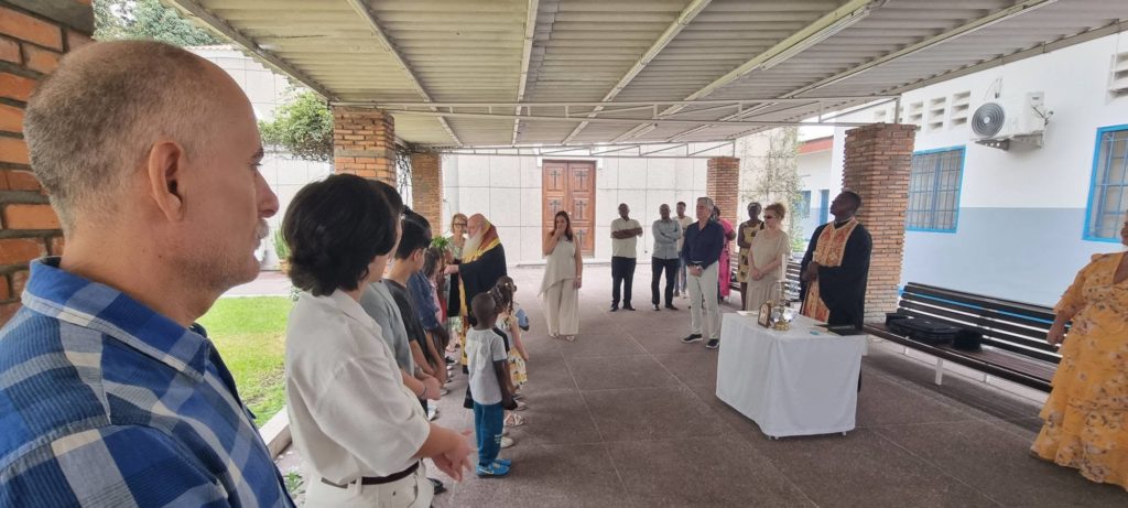 Αγιασμός τελέστηκε στο σχολείο της Ελληνικής Κοινότητας Κινσάσας - μια φωτογραφία 6