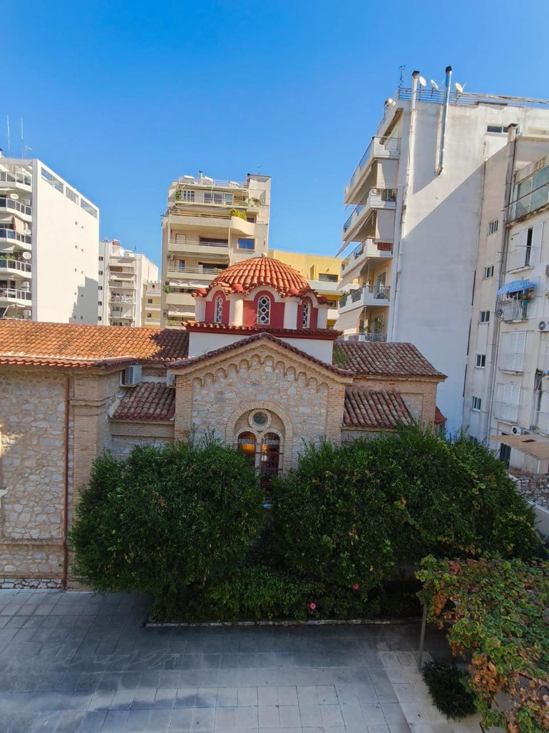 Πάτρα: Λαμπρός εορτασμός στο παρεκκλήσι του Αγίου Ιωάννη του Θεολόγου - μια φωτογραφία 6