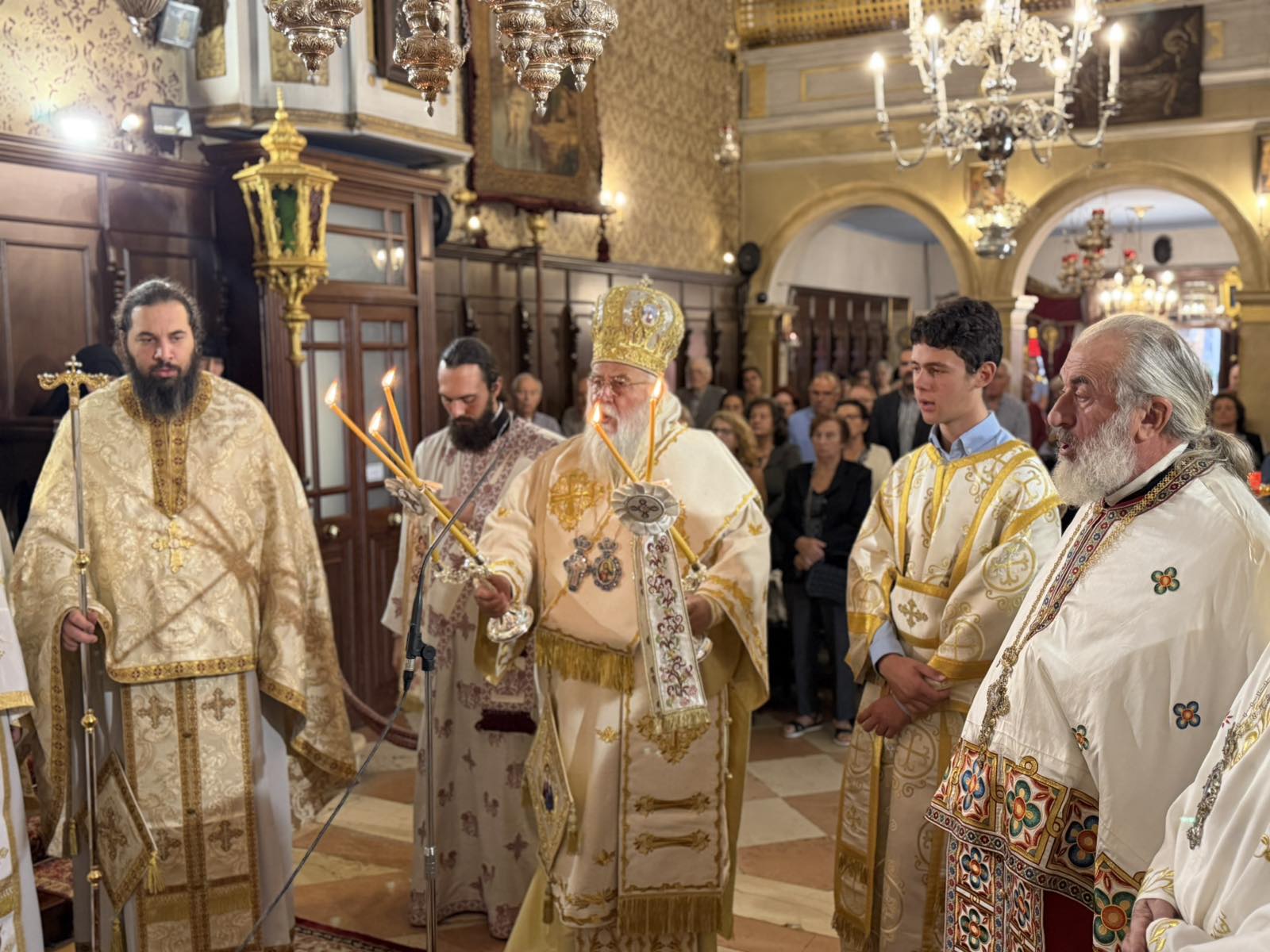 Μητρ. Κερκύρας σε νέο Διάκονο: «Να καταδεικνύεις τον Χριστό στον κόσμο» - μια φωτογραφία 2